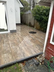 Steinterrasse in Holz Optik4